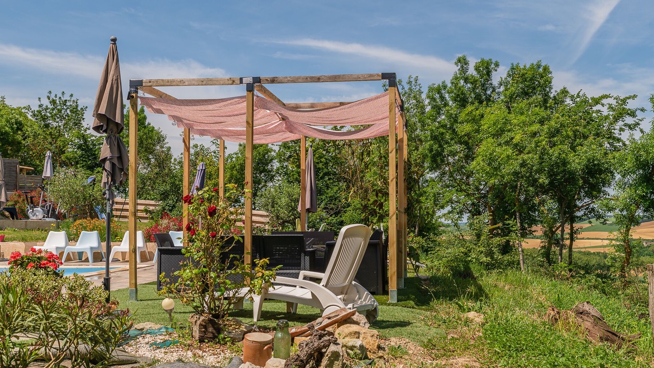Photo of Patio Balcony in Beauteville