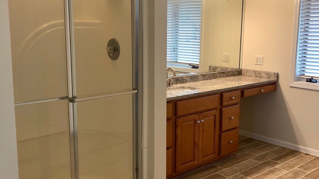 Photo of Bathroom in Shawnee Bend