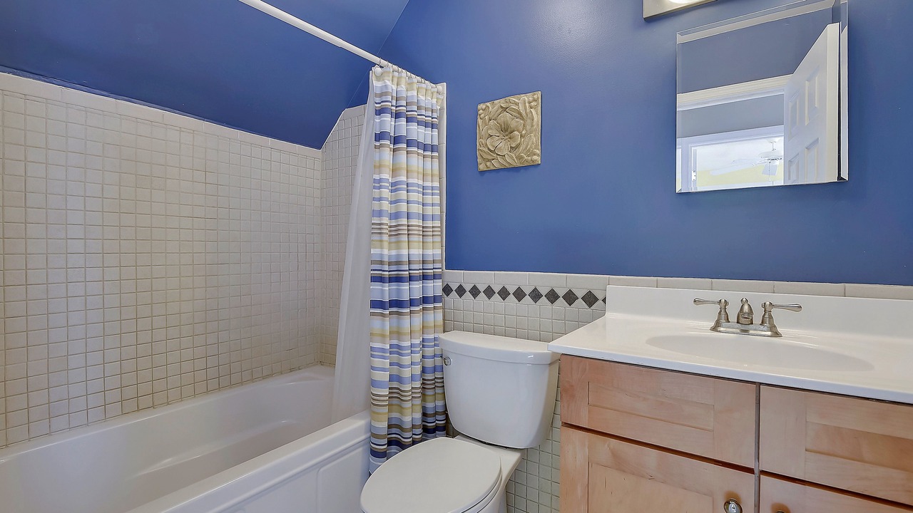 Photo of Bathroom in Arundel on the Bay