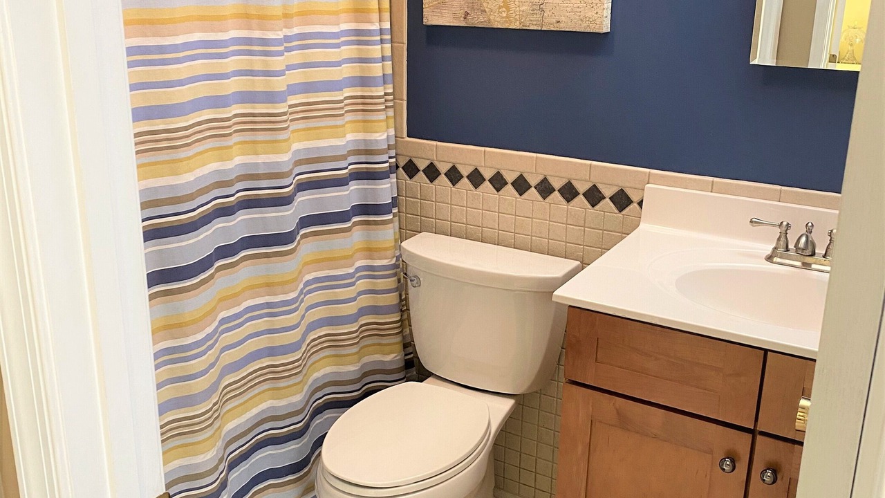 Photo of Bathroom in Arundel on the Bay