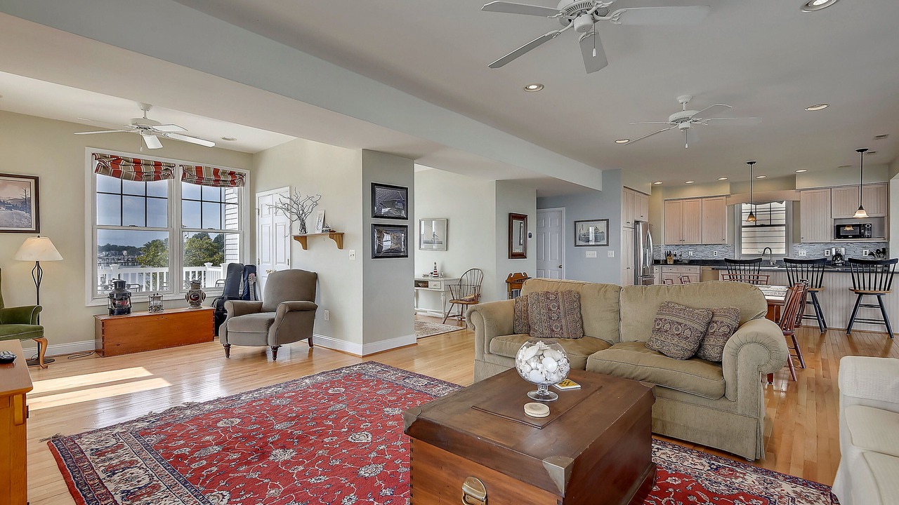 Photo of Livingroom in Arundel on the Bay