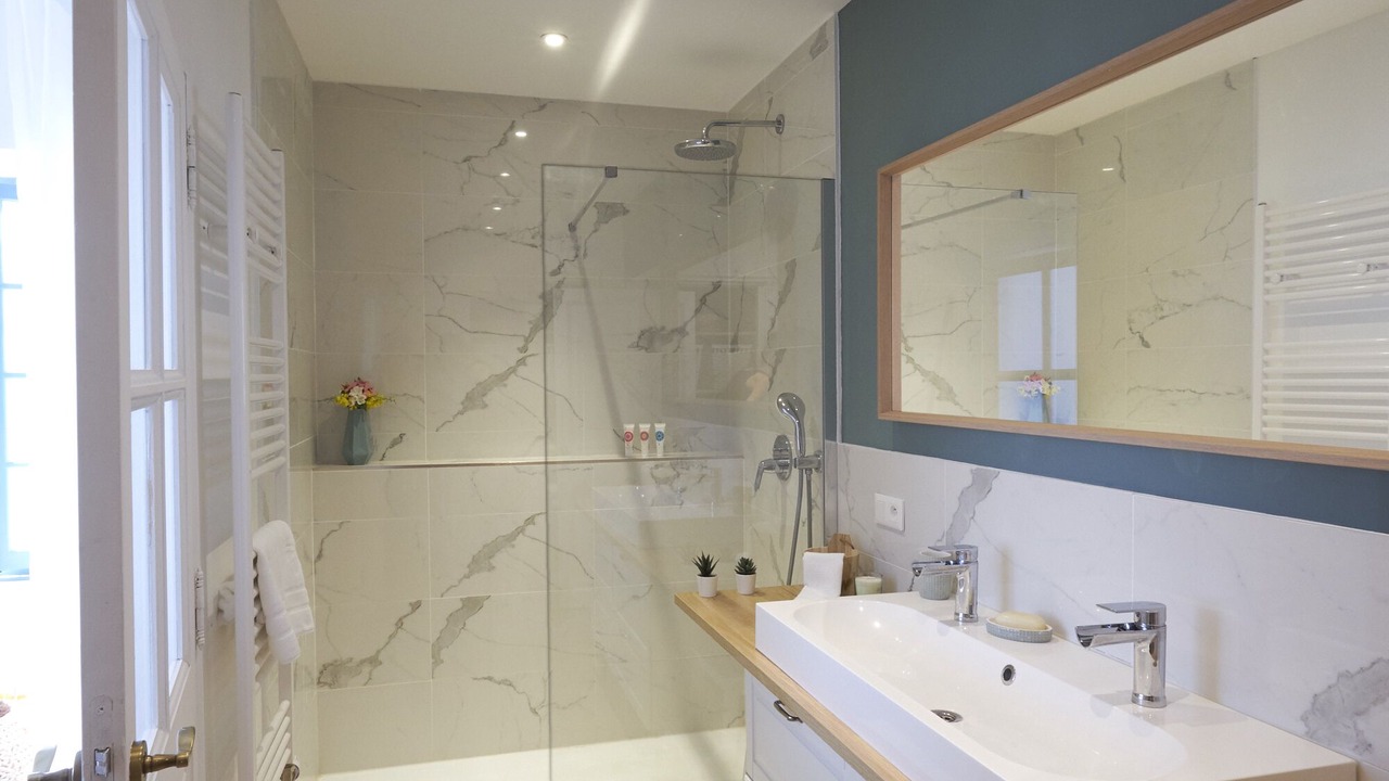 Photo of Bathroom in Boisset-et-Gaujac