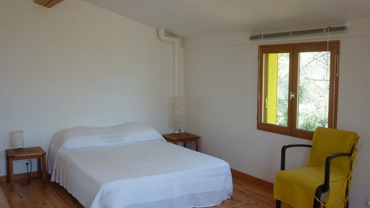 Photo of Bedroom in Reynes
