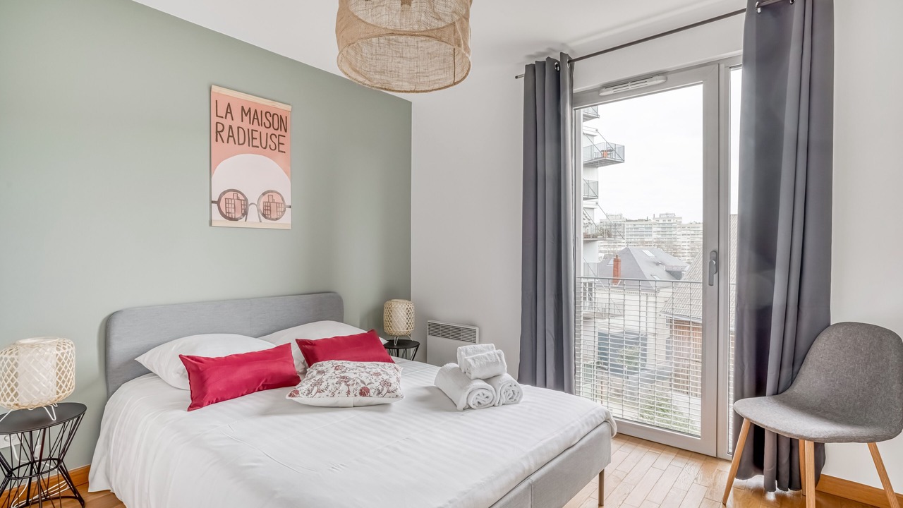 Photo of Bedroom in Republique - Les Ponts