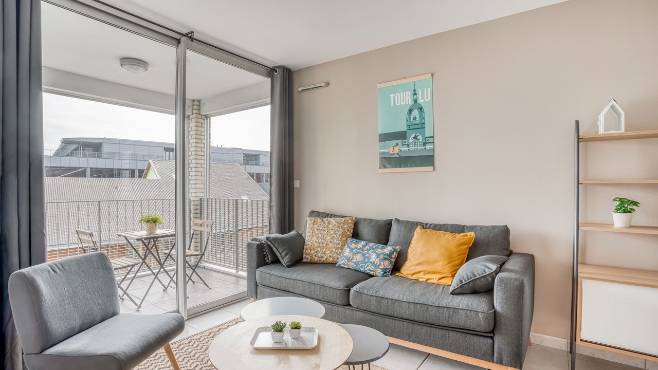 Photo of Livingroom in Republique - Les Ponts