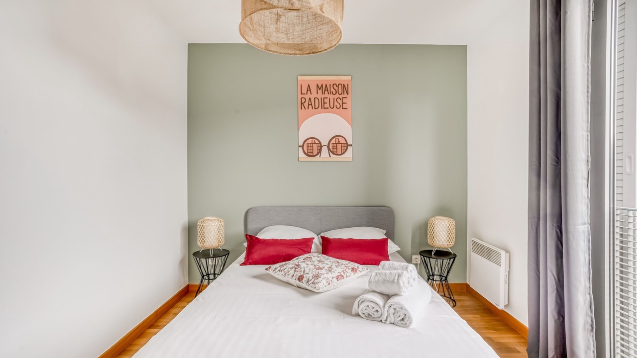Photo of Bedroom in Republique - Les Ponts