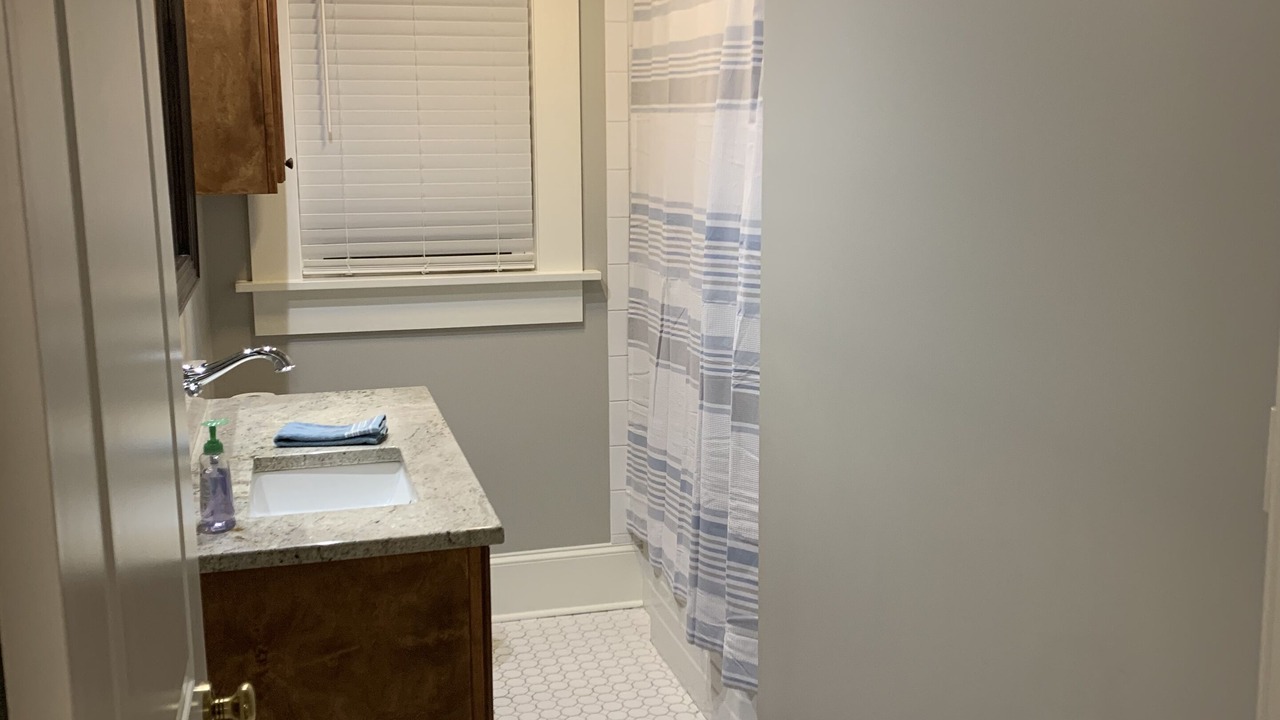 Photo of Bathroom in Crowley
