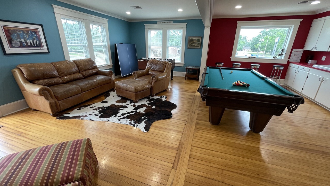 Photo of Bedroom in Crowley