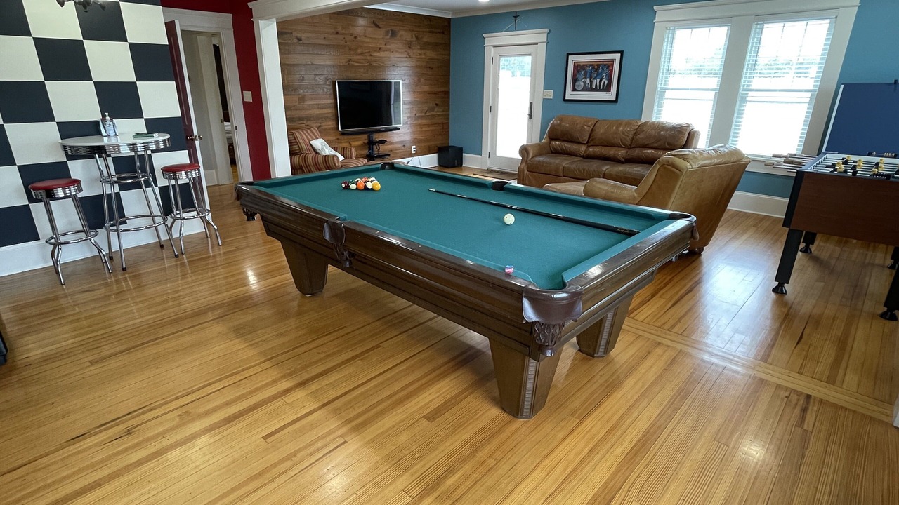 Photo of Bedroom in Crowley