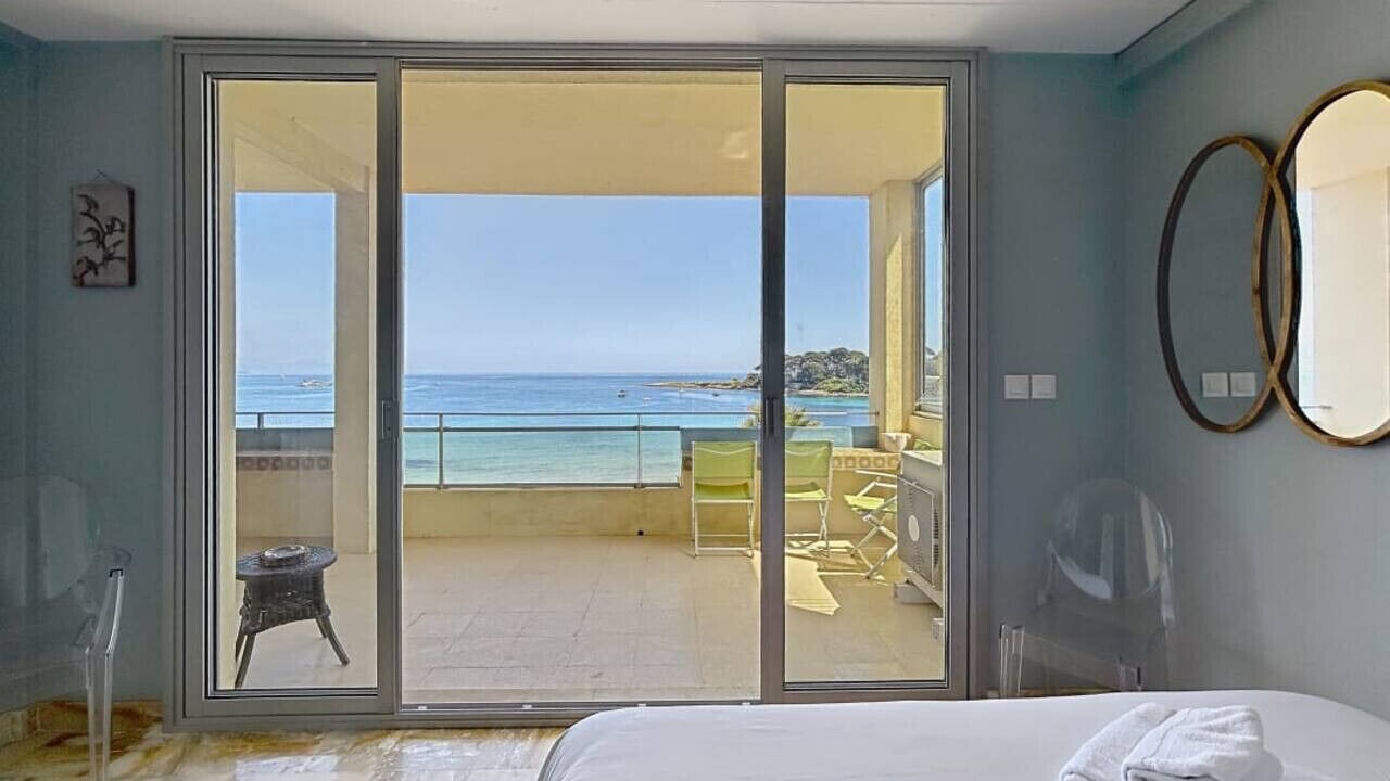 Photo of Bedroom in Cap-d'Antibes