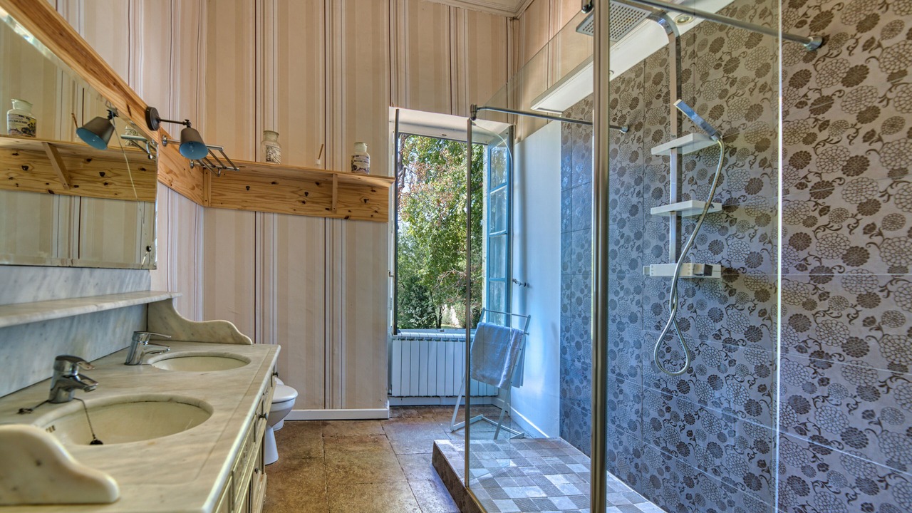 Photo of Bathroom in Aimargues