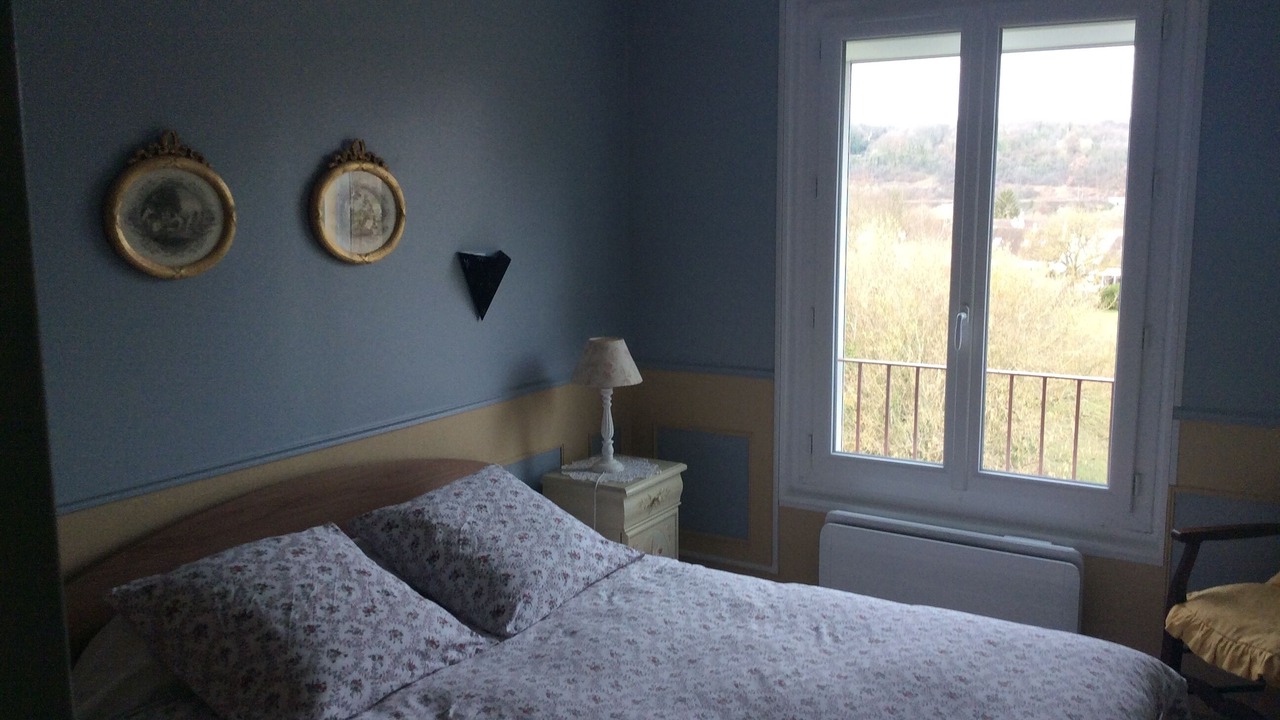 Photo of Bedroom in Saint-Mammes
