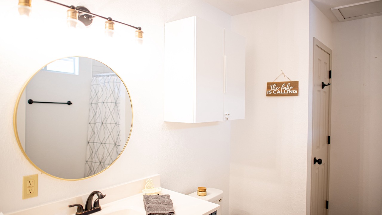 Photo of Bathroom in Enchanted Oaks
