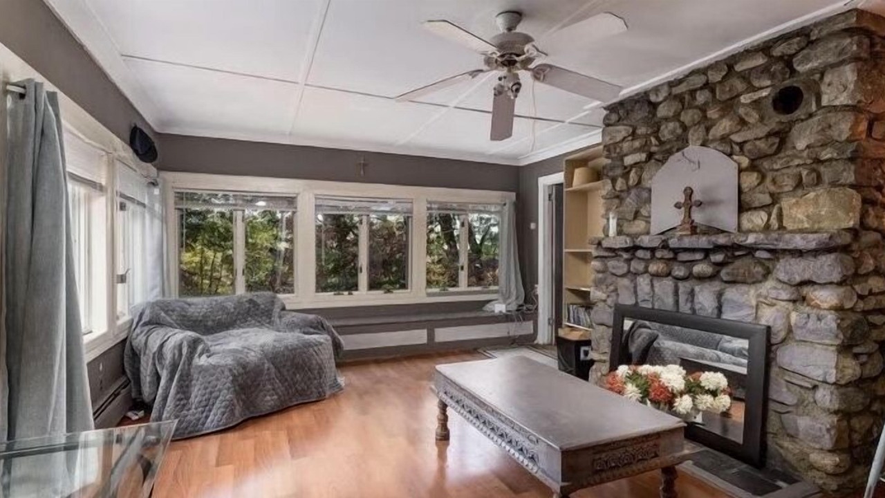 Photo of Livingroom in Putnam Valley