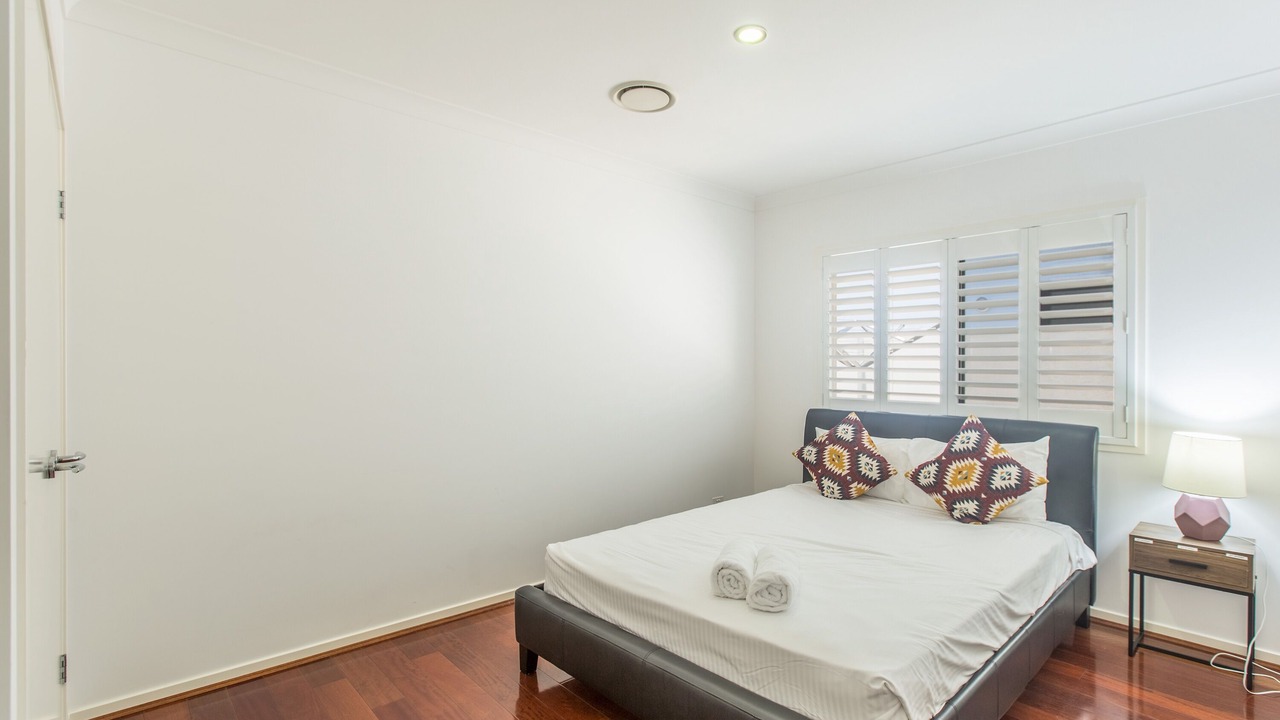 Photo of Bedroom in Biggera Waters