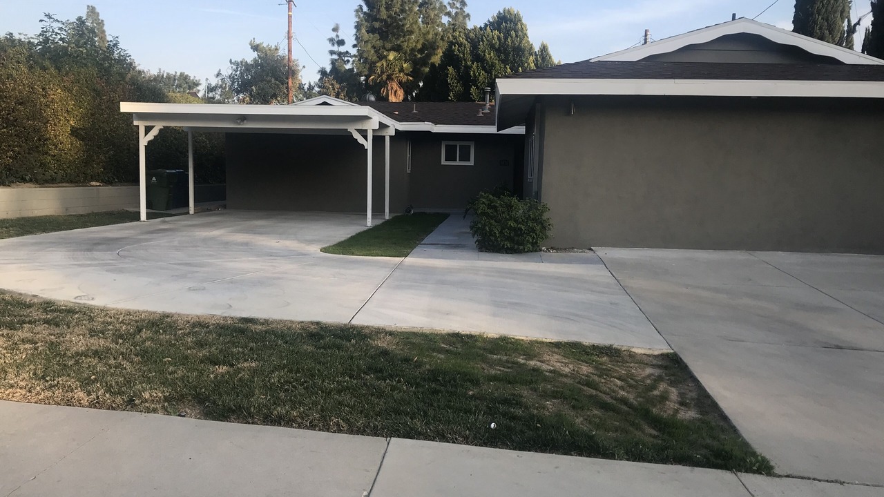 Photo of Outdoor in Canoga Park