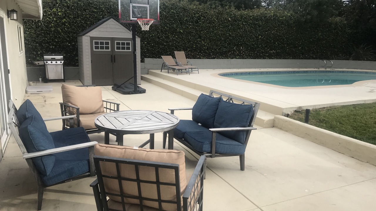 Photo of Outdoor in Canoga Park