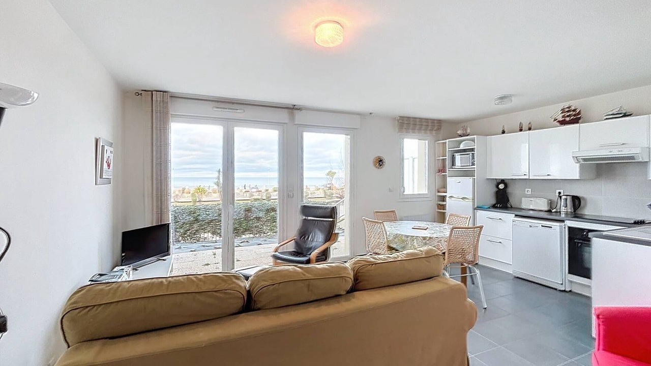 Photo of Livingroom in Merville-Franceville-Plage