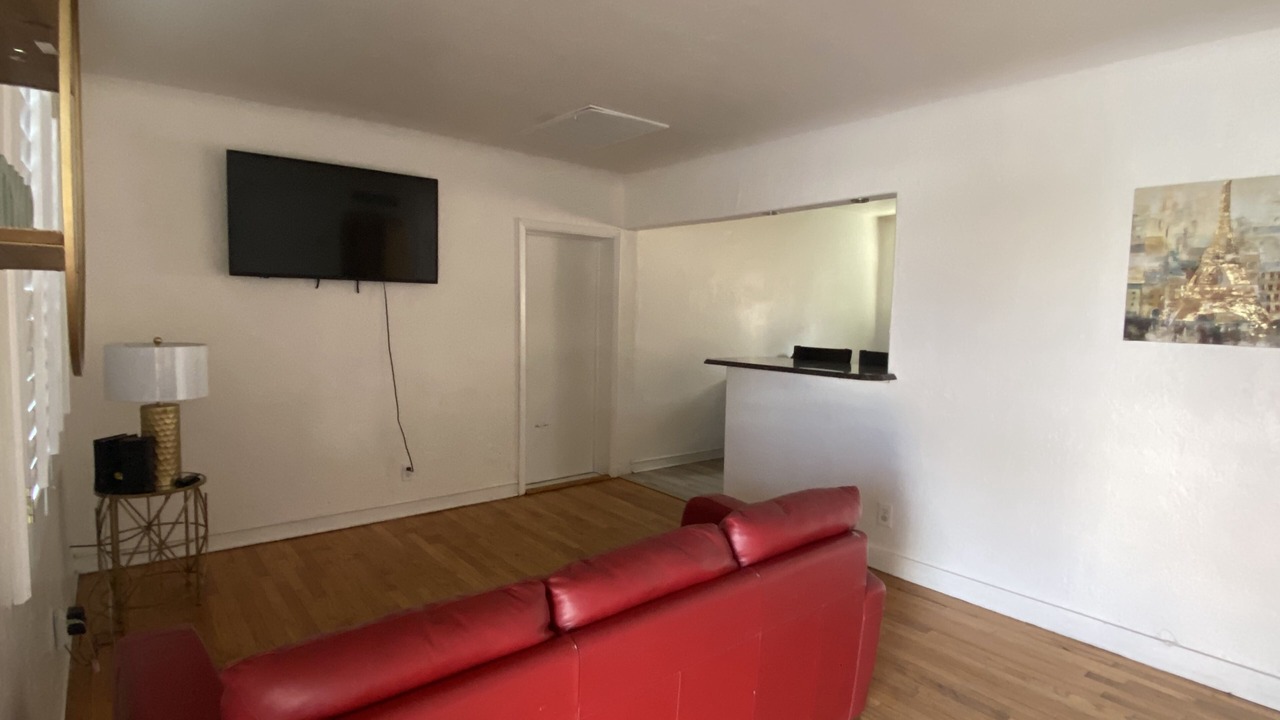 Photo of Livingroom in Pershing - Government Hill