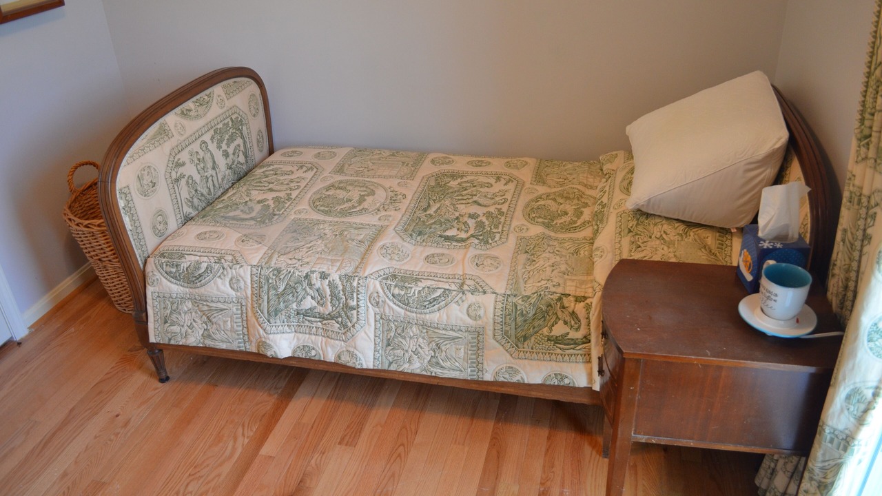 Photo of Bedroom in Woodland Hills