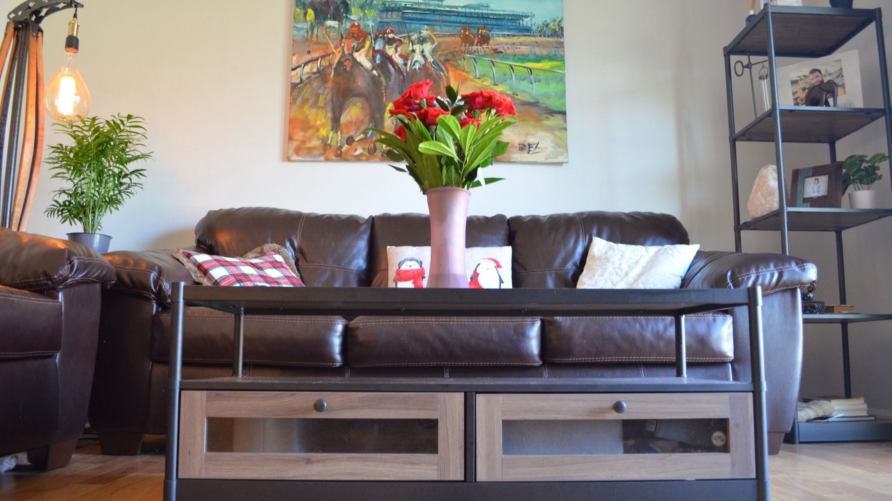 Photo of Livingroom in Woodland Hills