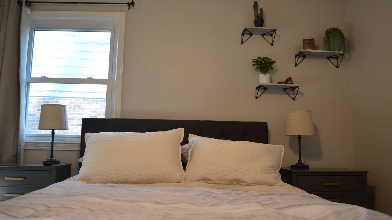 Photo of Bedroom in Woodland Hills