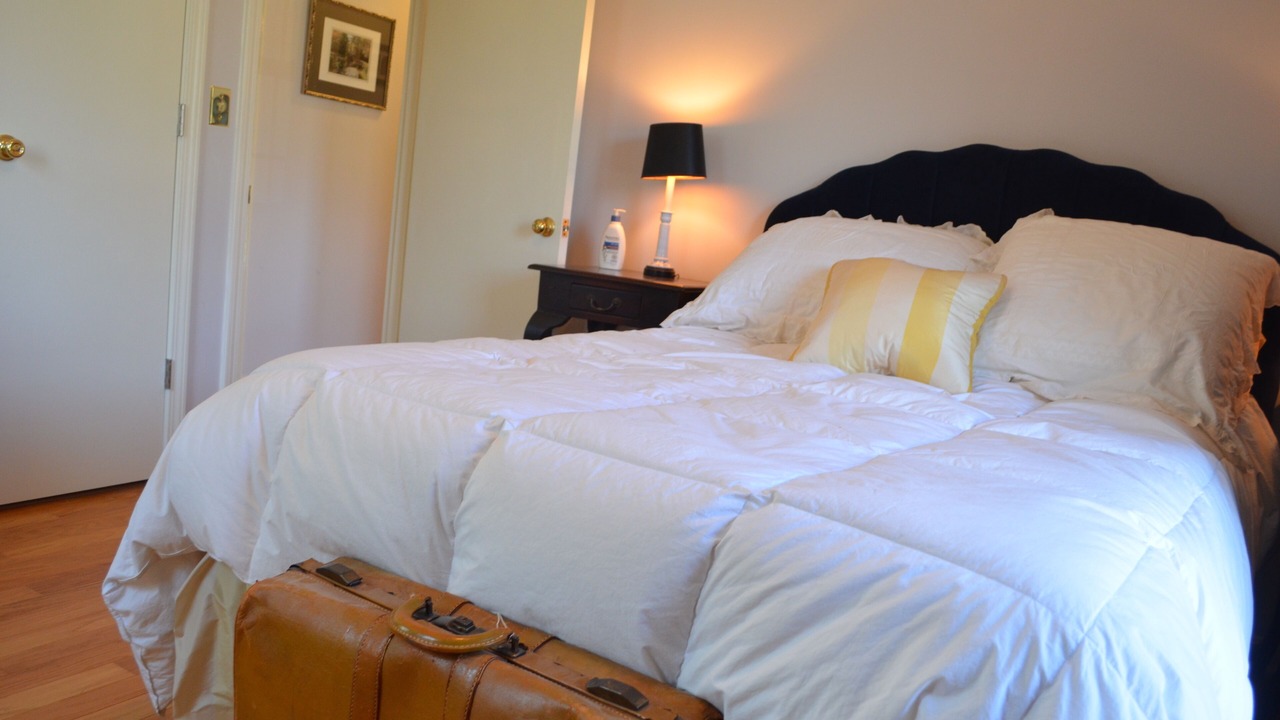 Photo of Bedroom in Woodland Hills