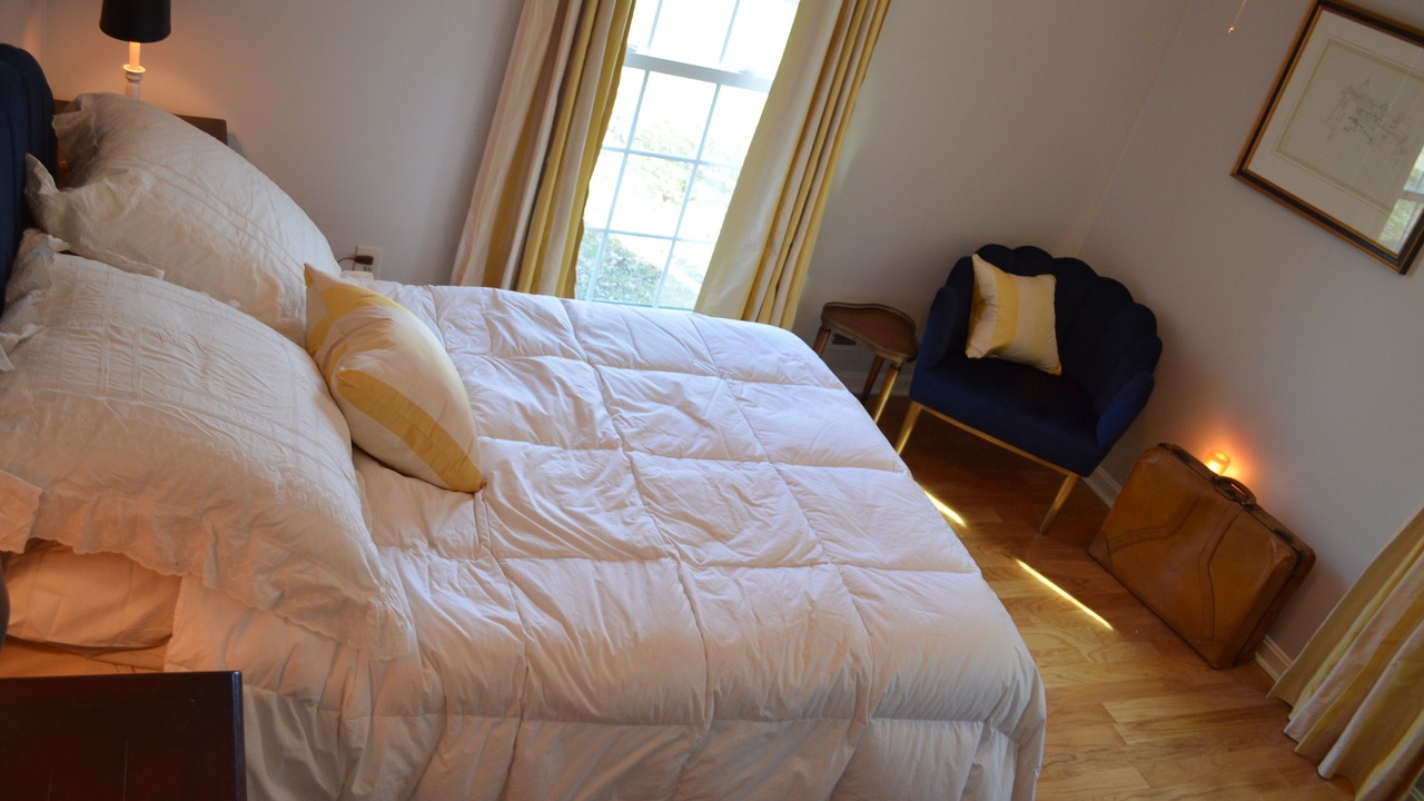 Photo of Bedroom in Woodland Hills