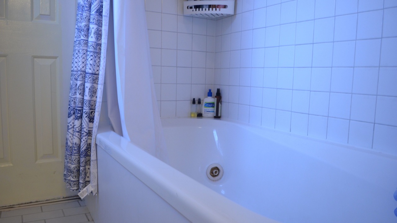 Photo of Bathroom in Woodland Hills