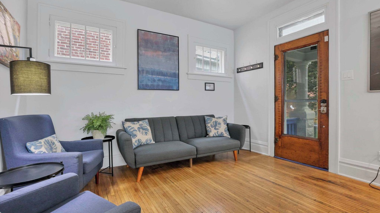 Photo of Livingroom in Old North Columbus