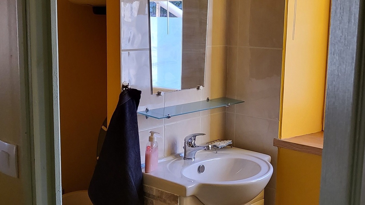 Photo of Others in Varambon