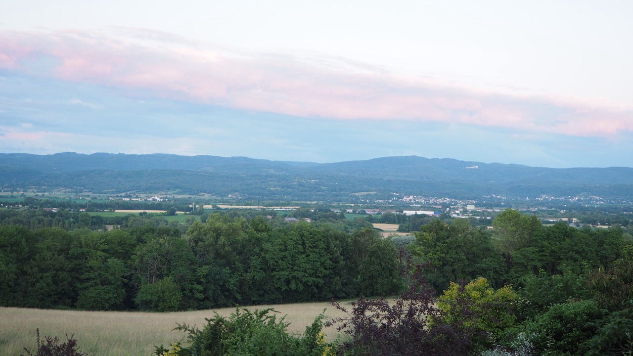 Photo of Others in Varambon