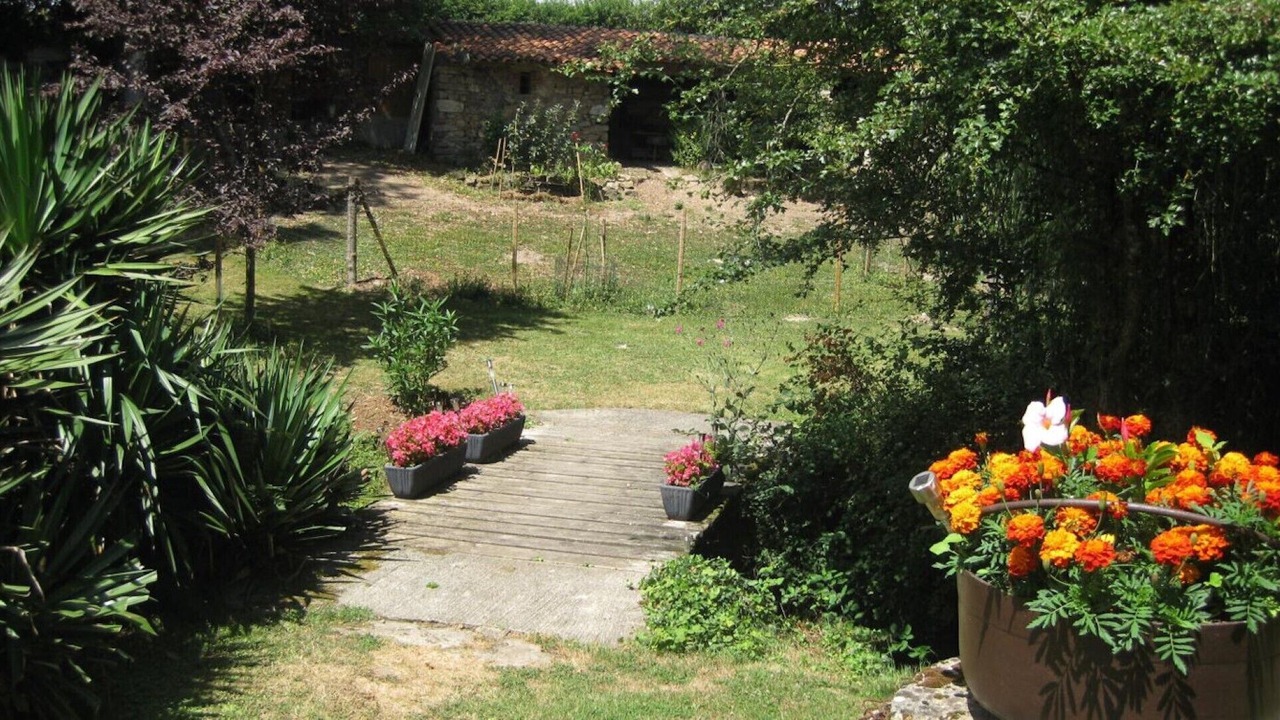 Photo of Outdoor in Saint-Laurent-de-la-Salle