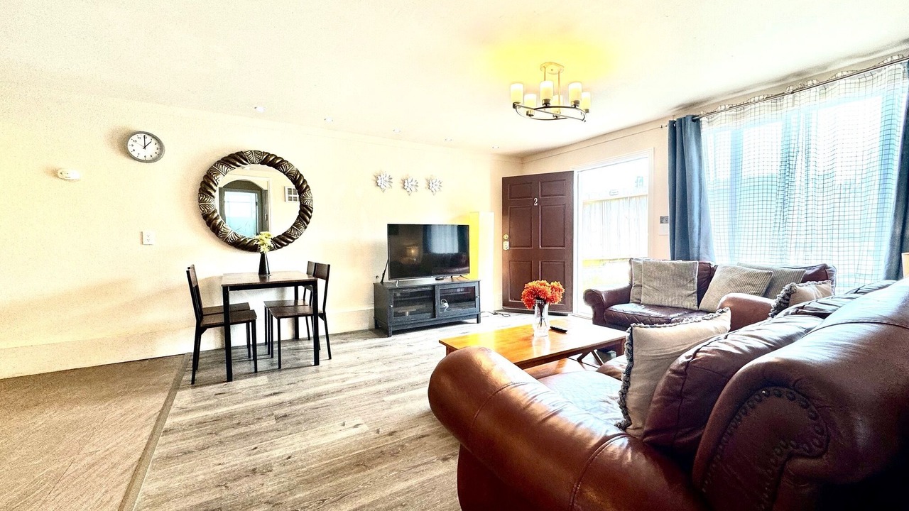 Photo of Livingroom in Westlake