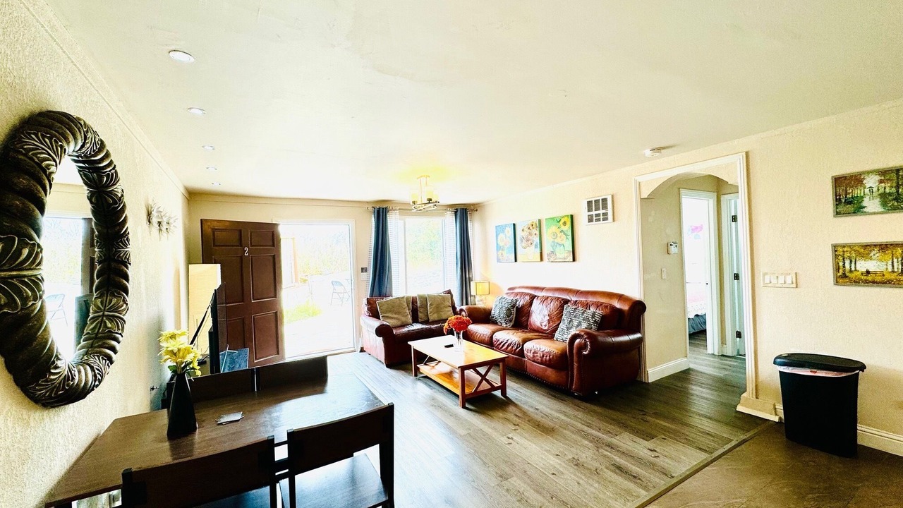 Photo of Livingroom in Westlake