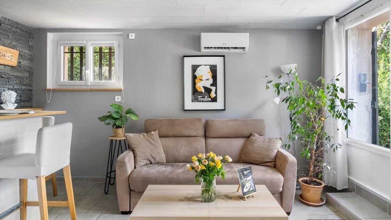 Photo of Livingroom in Cuers