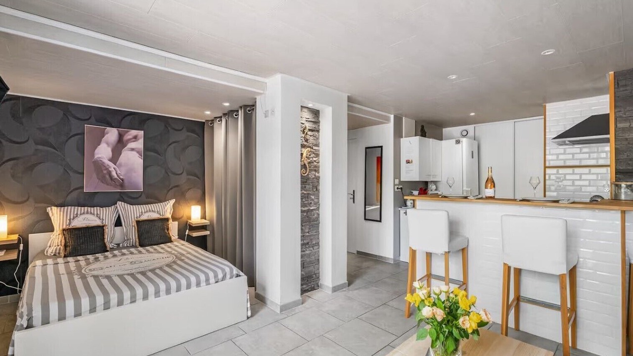 Photo of Bedroom in Cuers