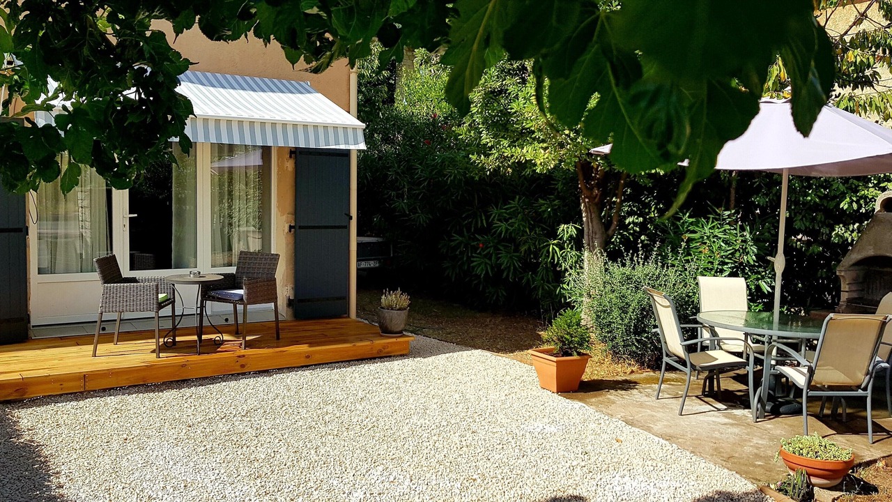 Photo of Outdoor in Cuers