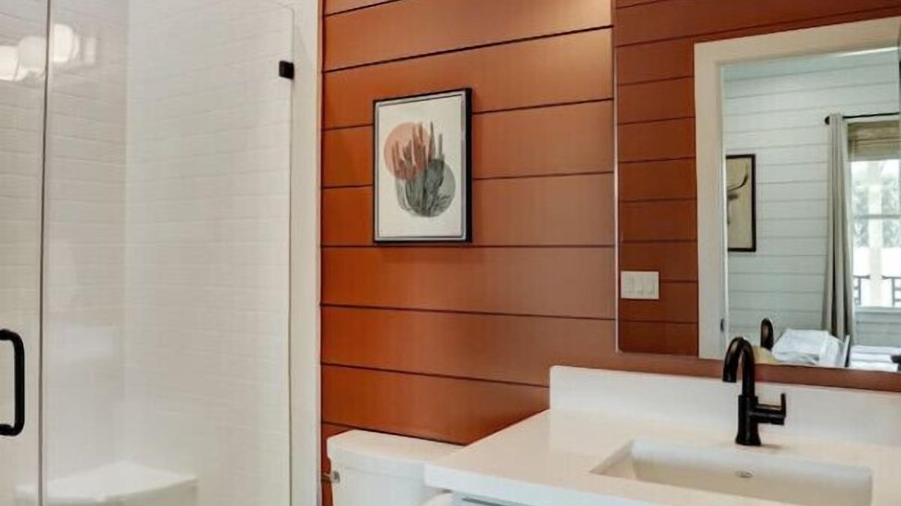 Photo of Bathroom in Round Top