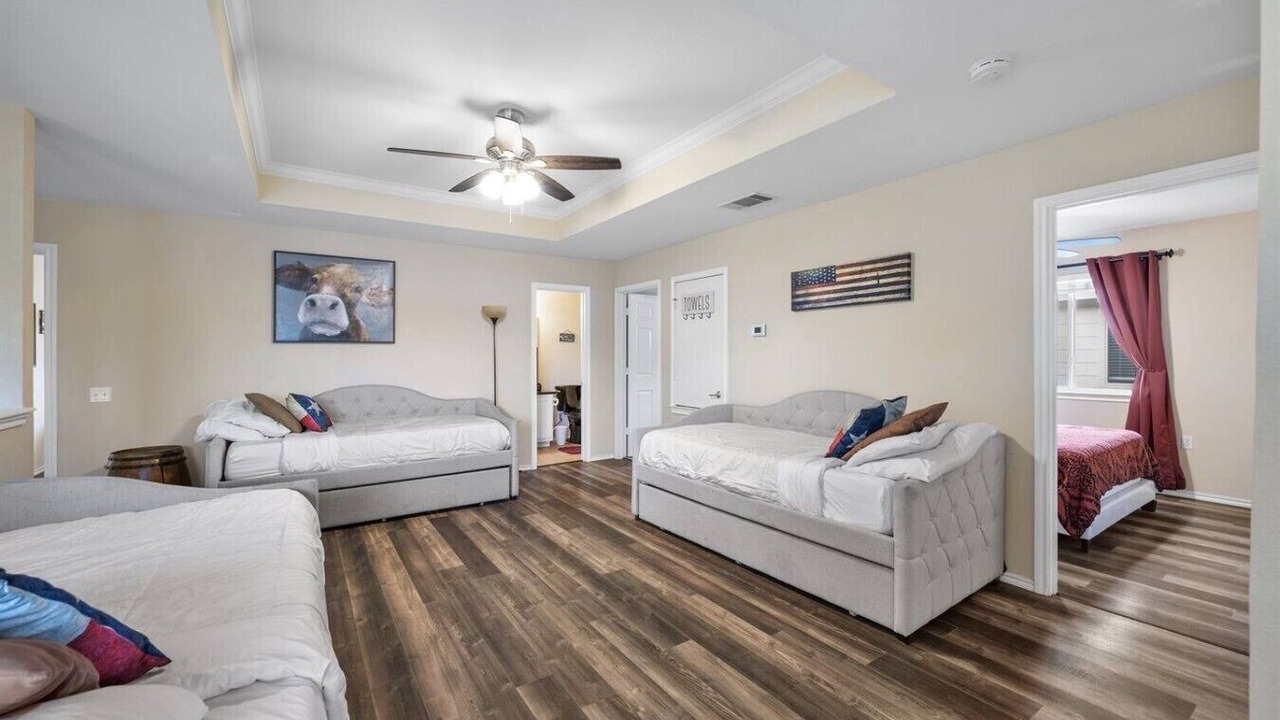 Photo of Bedroom in Montopolis