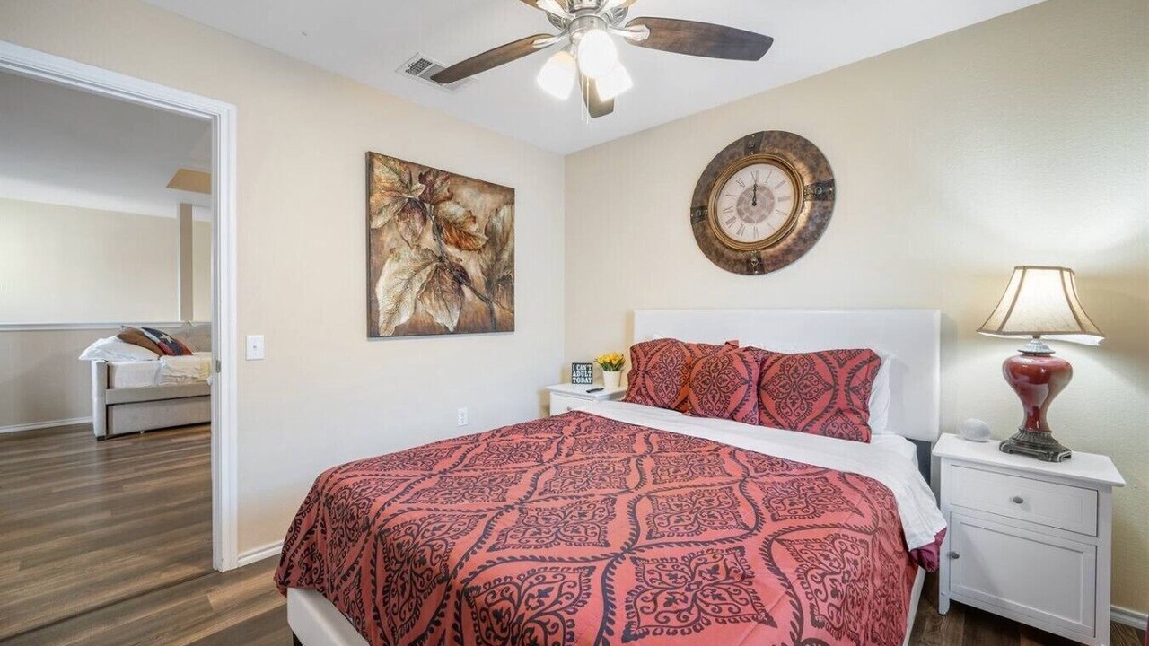Photo of Bedroom in Montopolis