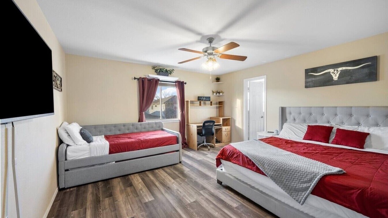 Photo of Bedroom in Montopolis