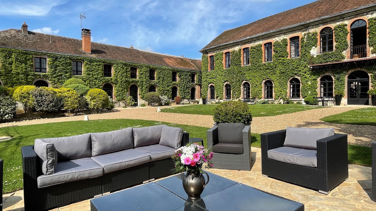 Photo of Outdoor in Charbonnieres