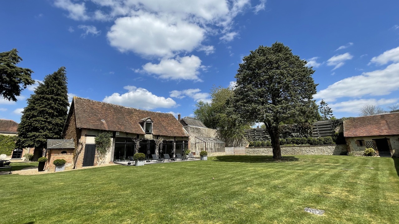 Photo of Outdoor in Charbonnieres