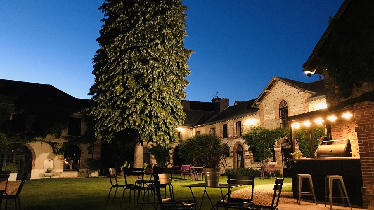 Photo of Outdoor in Charbonnieres