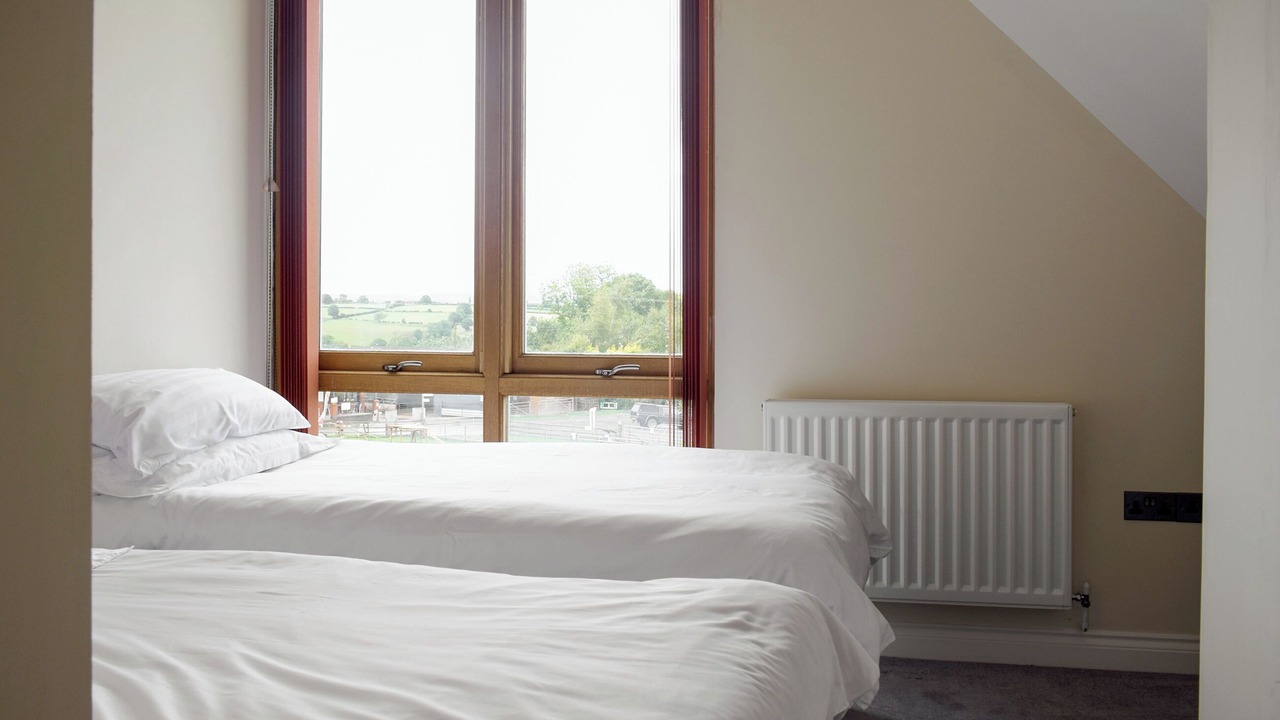 Photo of Others in Hope under Dinmore