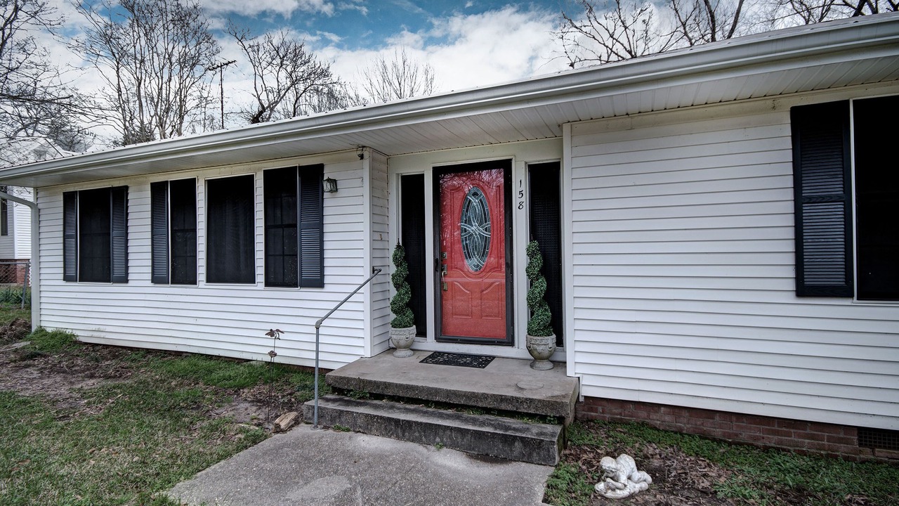 Photo of Outdoor in Flora