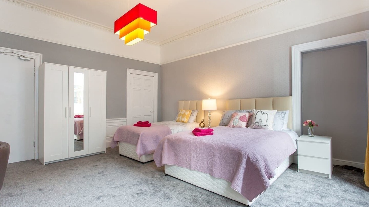 Photo of Others in Tollcross