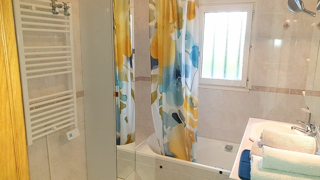 Photo of Bathroom in Marly-la-Ville