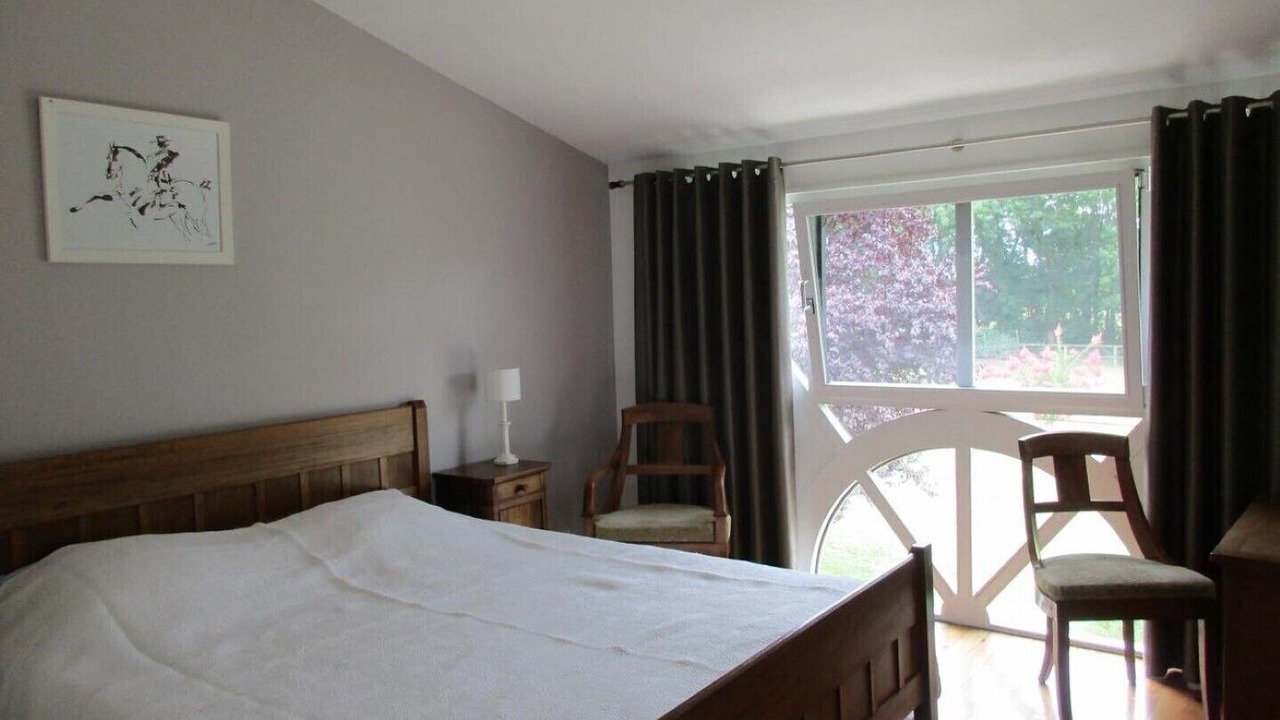 Photo of Bedroom in Jau-Dignac-et-Loirac